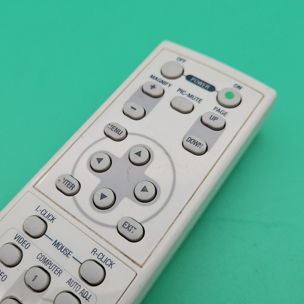 NEC RD-427E Remote Control Genuine OEM Tested Works Missing Battery Cover - Picture 3 of 4